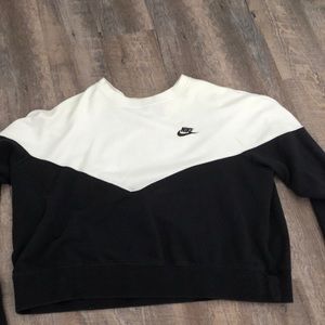oversized nike crewneck